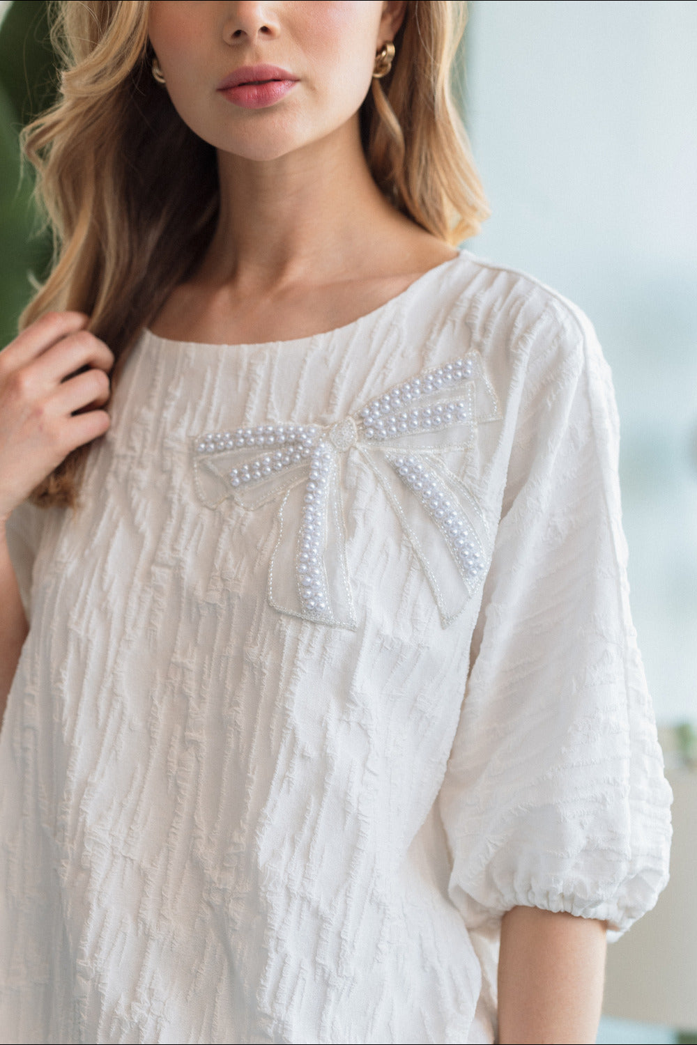 Walynn Woven Top with Pearl Ribbon Bow
