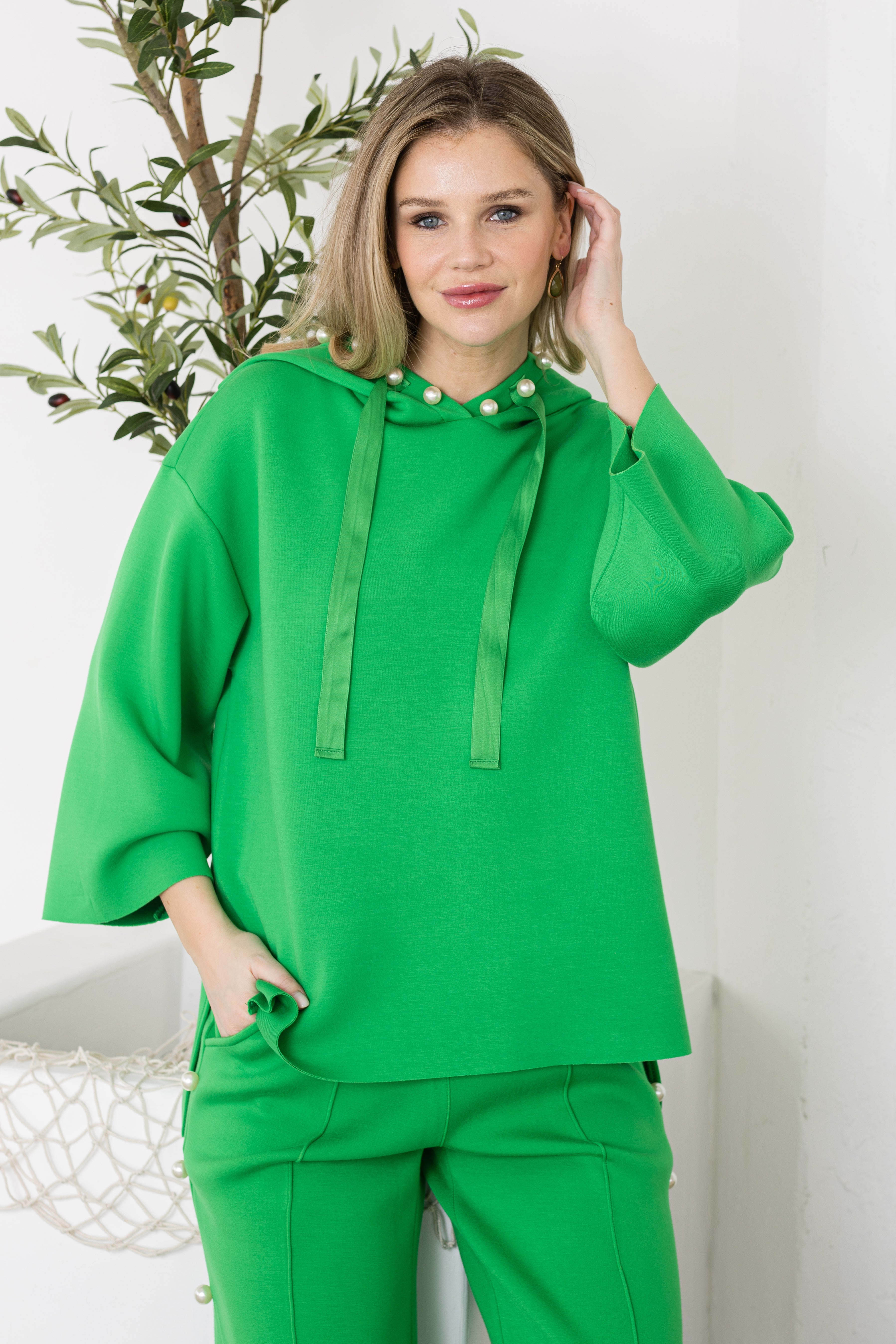 Francine French Scuba Pearl Hoodie