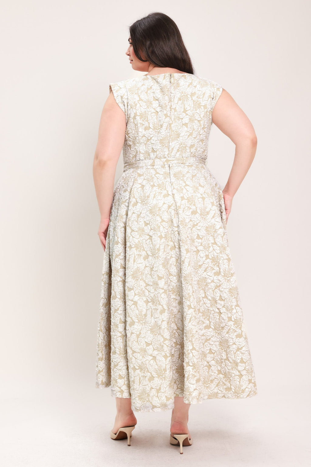 Flying Tomato - Statement In Ivory Woven Midi Dress