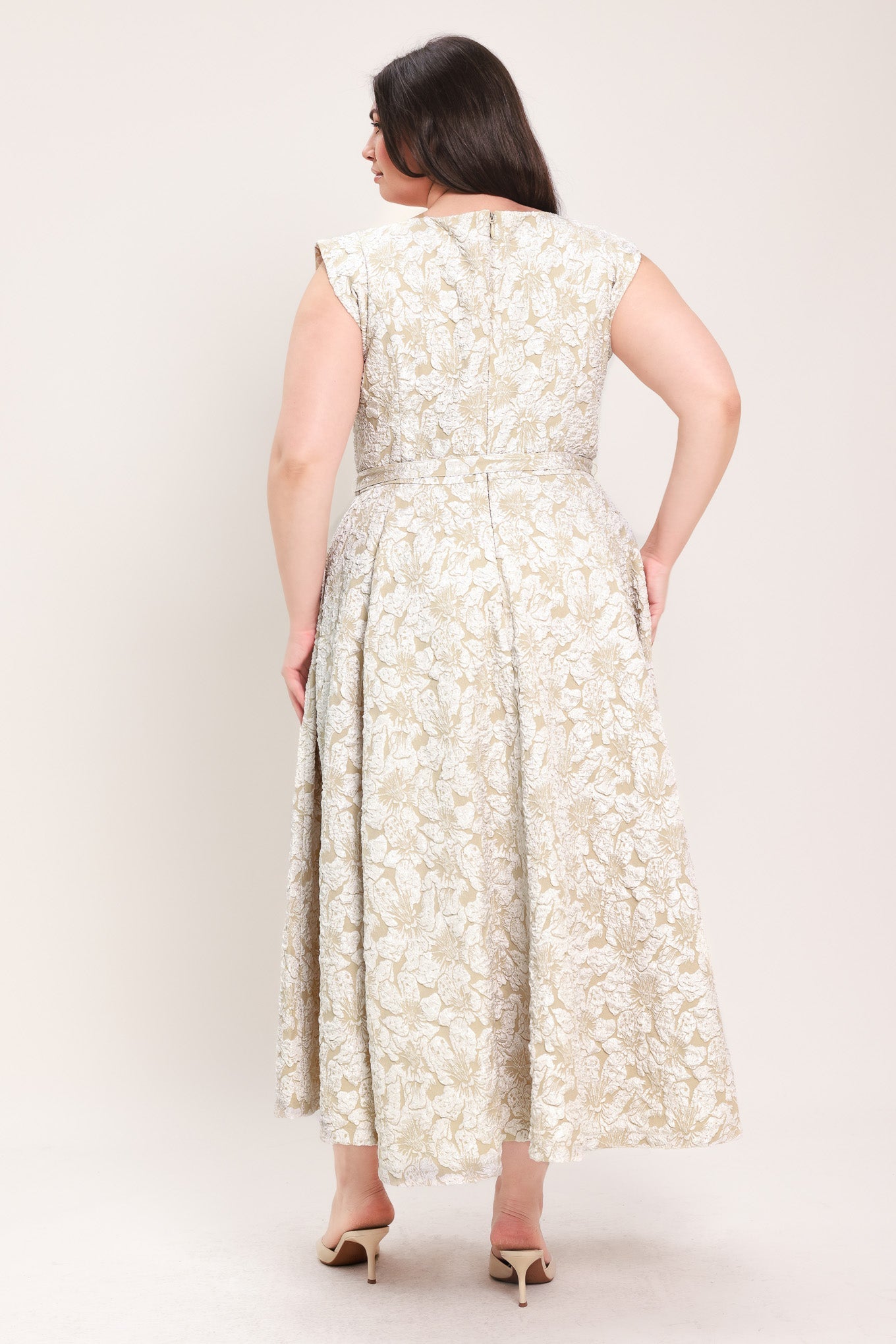 Flying Tomato - Statement In Ivory Woven Midi Dress