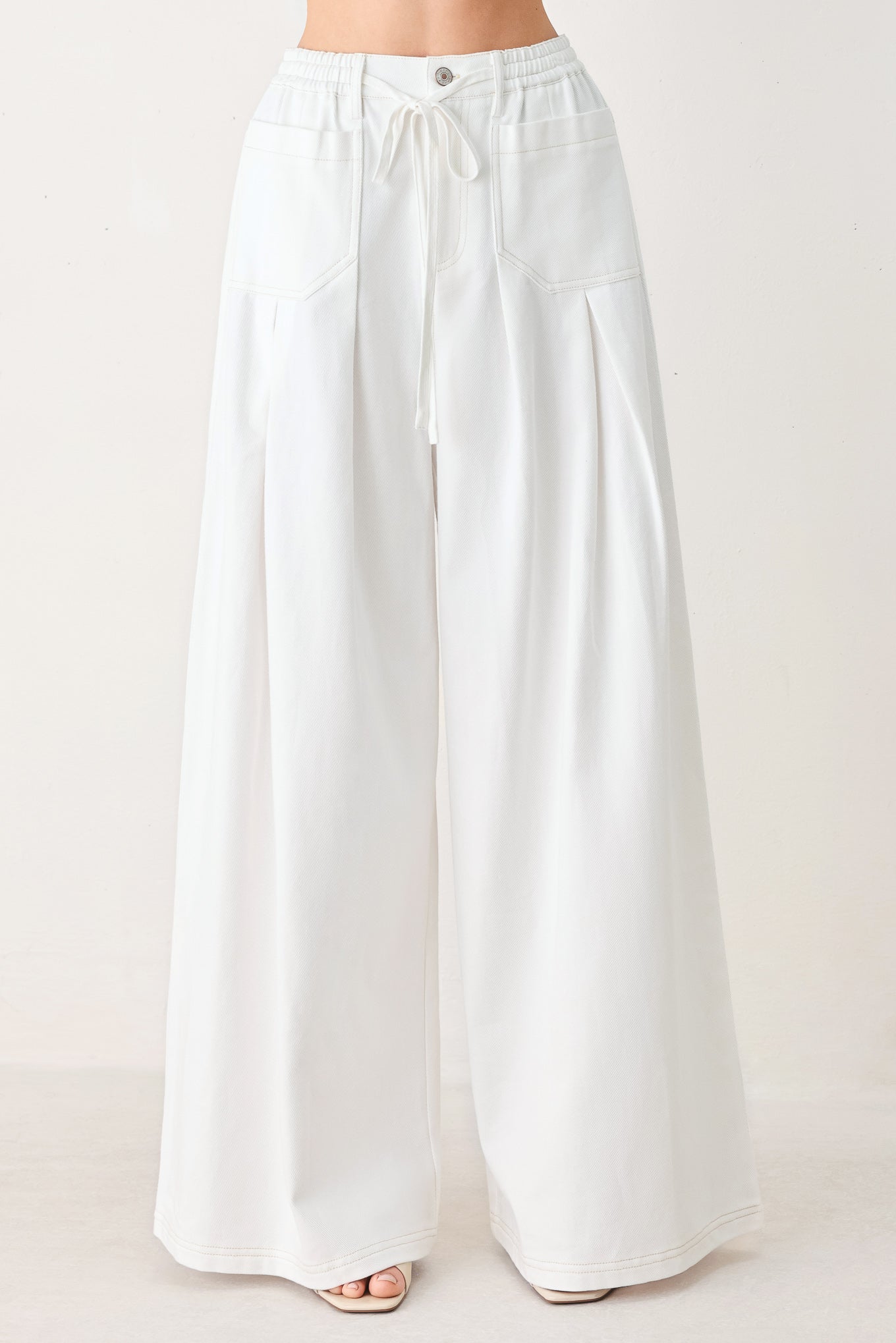 Flying Tomato Hamptons Escape Woven Pants