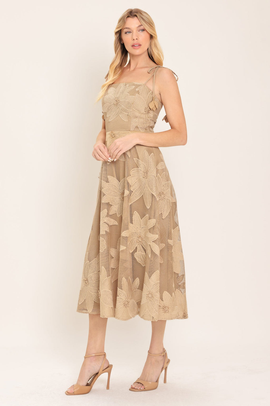 Flying Tomato Sandy Bloom Floral Woven Lace Midi Dress