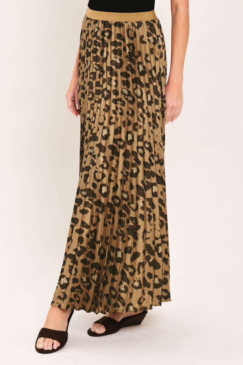 Flying Tomato Golden Leopard Pleated Maxi Skirt