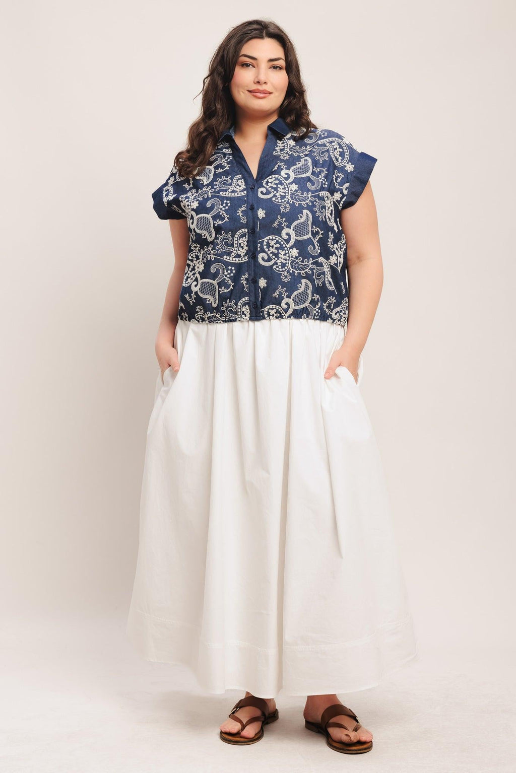 Flying Tomato - Handcrafted Feel Embroidery Top