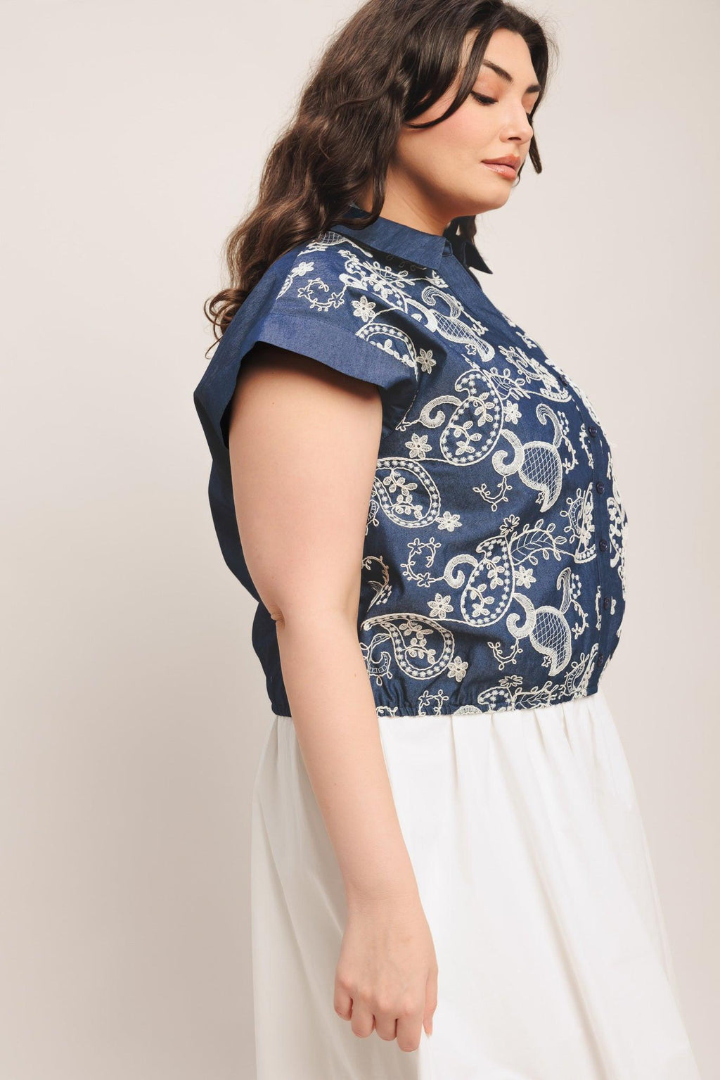 Flying Tomato - Handcrafted Feel Embroidery Top