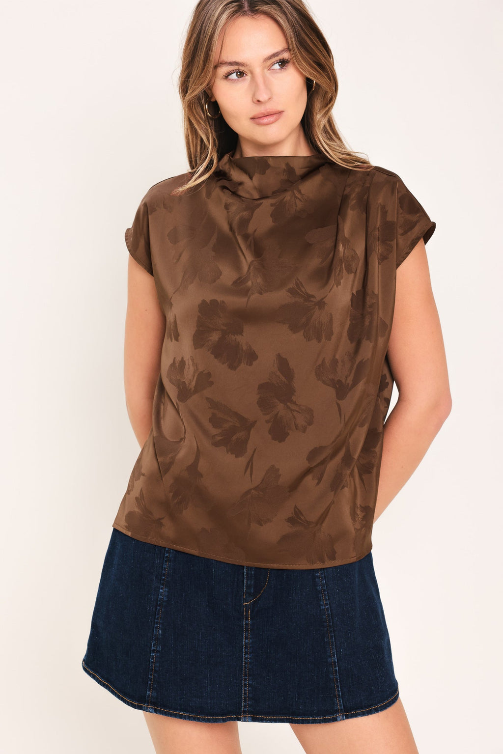 Flying Tomato Chocolate Floral Woven Jacquard Top