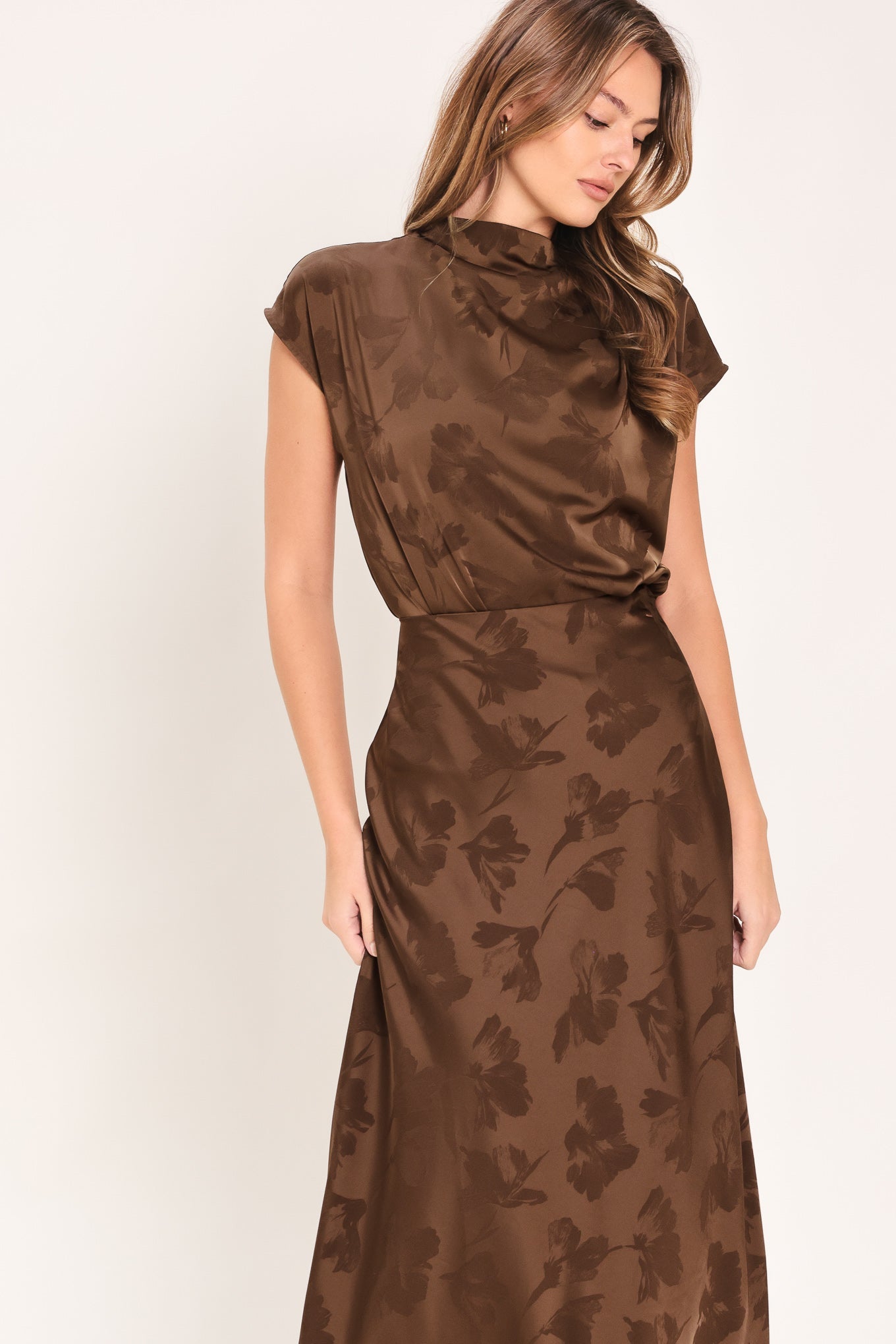 Flying Tomato Chocolate Floral Woven Jacquard Top