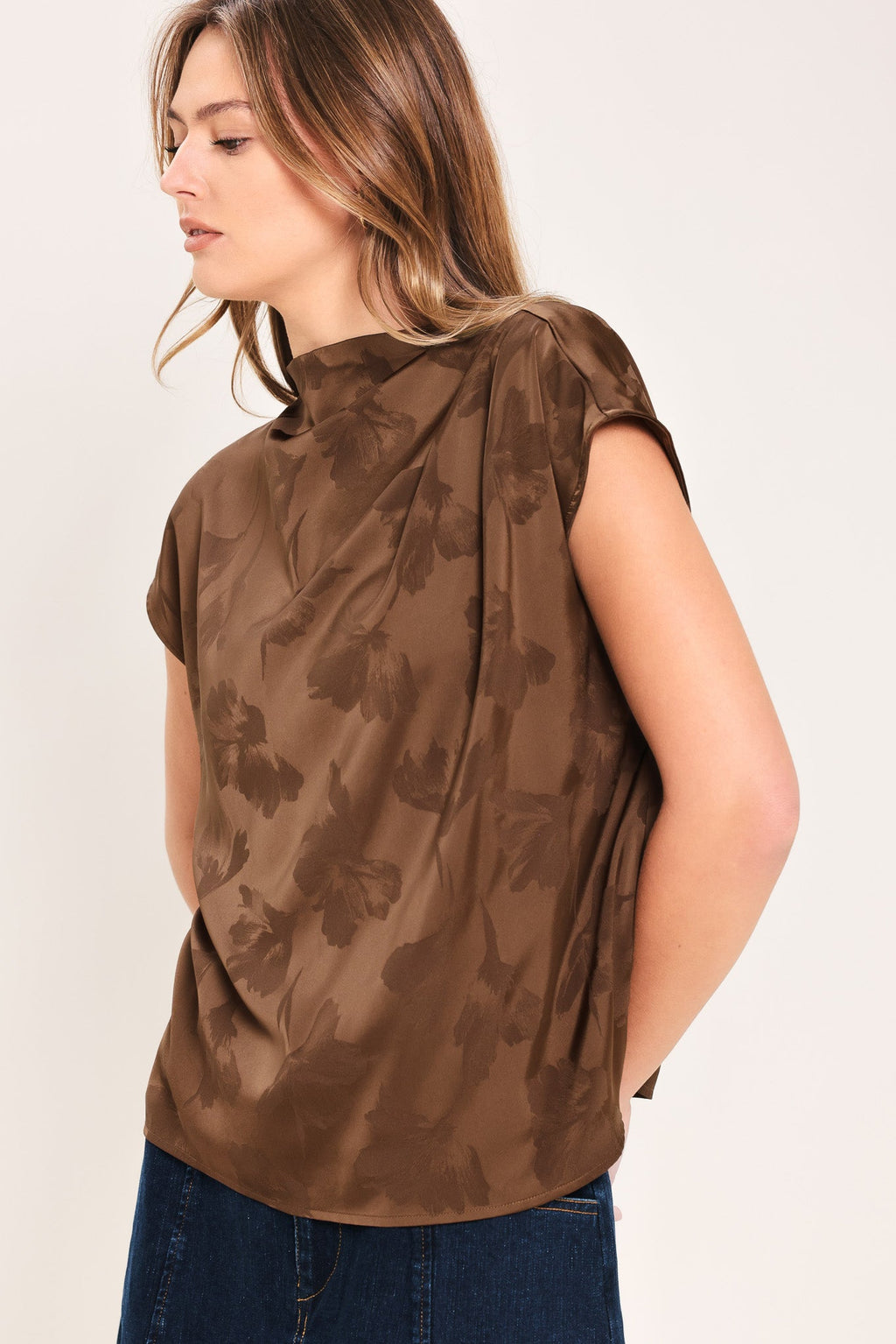 Flying Tomato Chocolate Floral Woven Jacquard Top